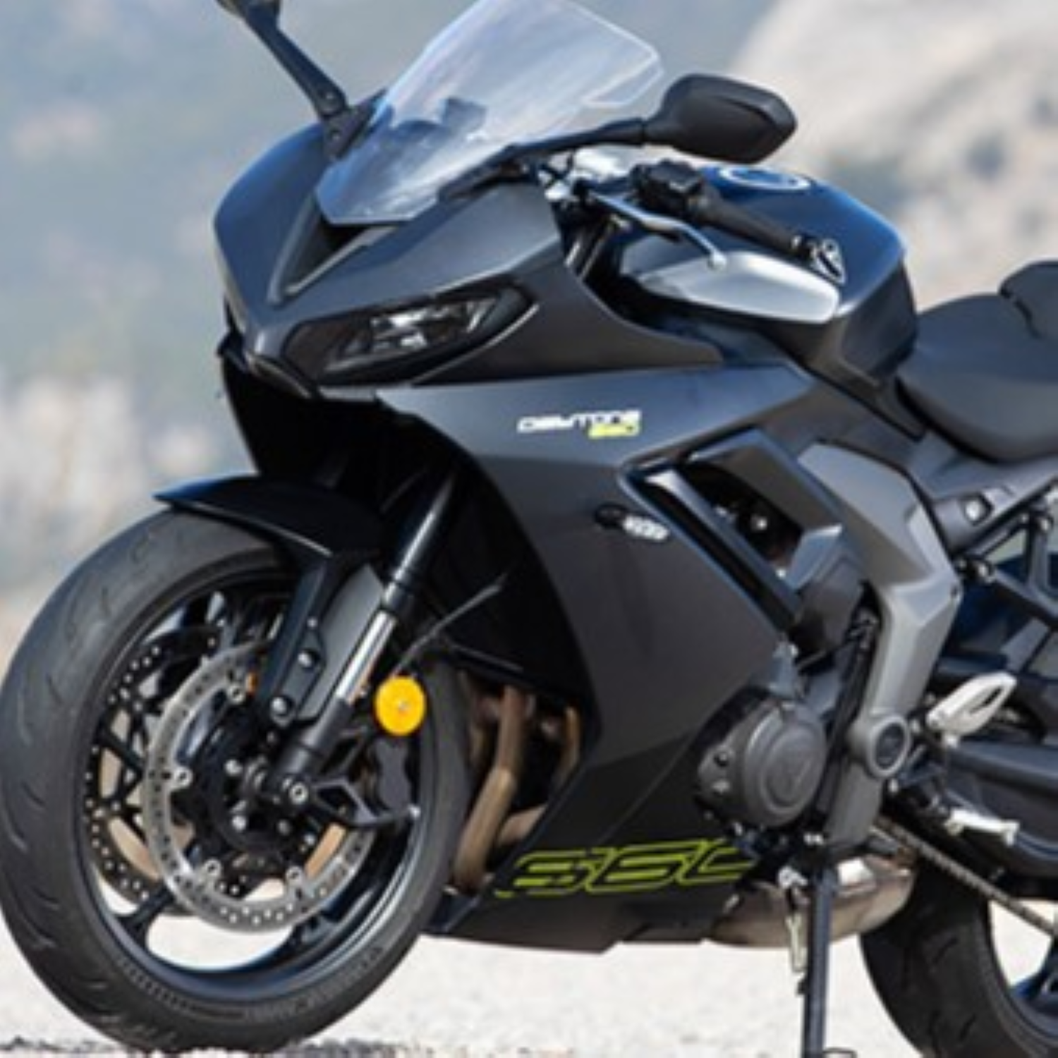 Triumph Satin Jet Black (code QB) Paint Product